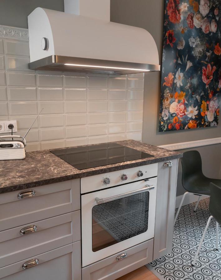 90qm Zentrum Naehe Prenzlauer Berg, 2 Baeder Appartement