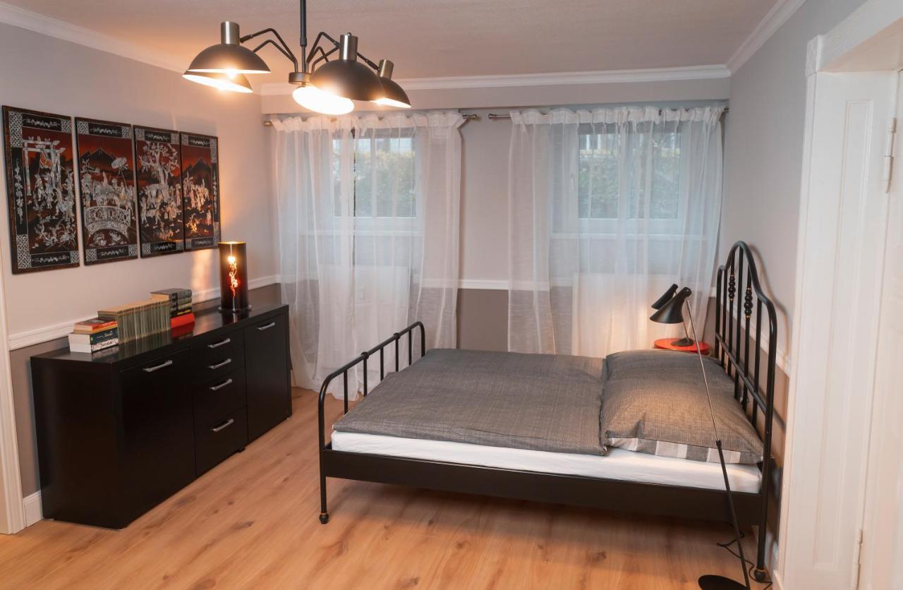 90qm Zentrum Naehe Prenzlauer Berg, 2 Baeder Appartement