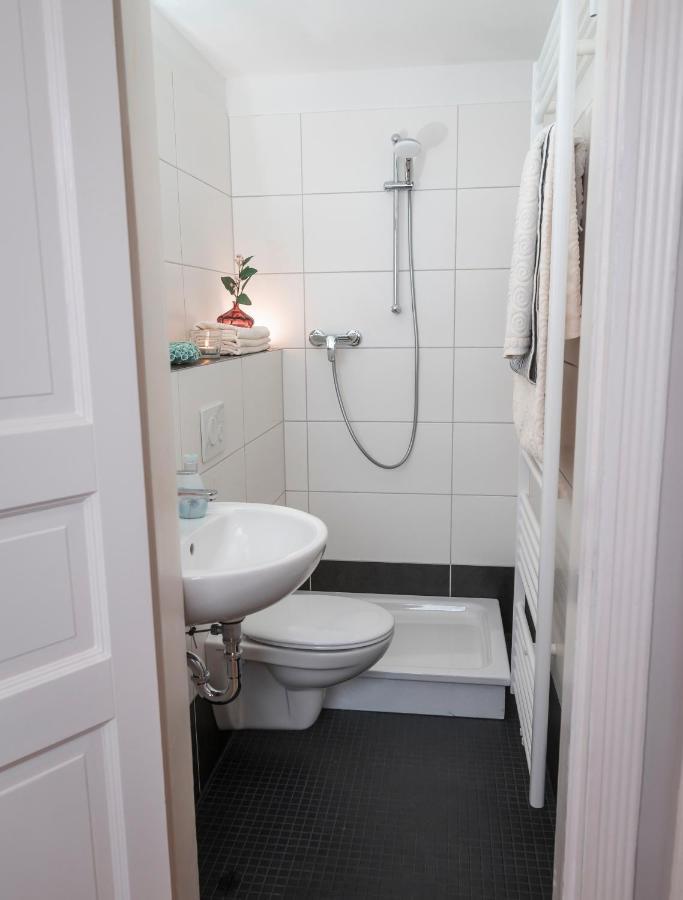 90qm Zentrum Naehe Prenzlauer Berg, 2 Baeder Appartement Berlijn
