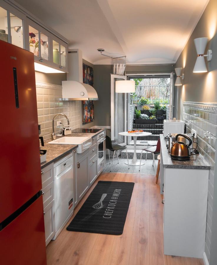 90qm Zentrum Naehe Prenzlauer Berg, 2 Baeder Appartement Berlijn